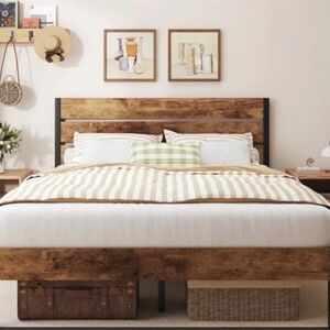 Queen Size Rustic Bed Frame w/ Headboard & Footboard